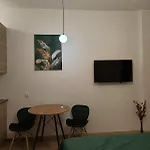 Mh Apartments